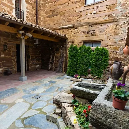 La De Villa Tabara